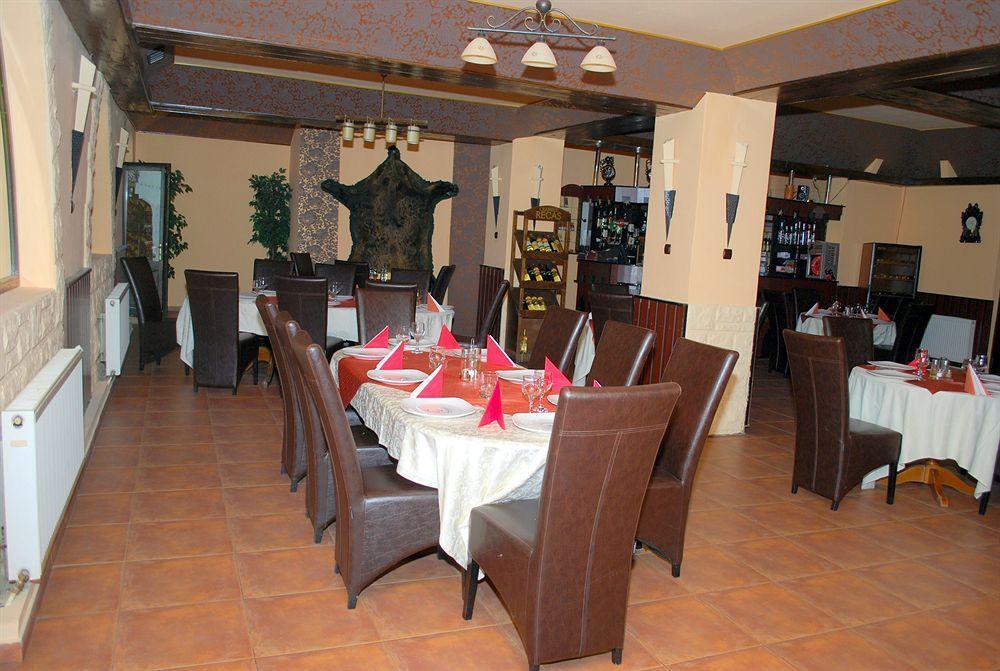 Marion Hotel เตอร์กู-มูเรช ภายนอก รูปภาพ